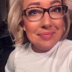 Meet your Posher, Christin